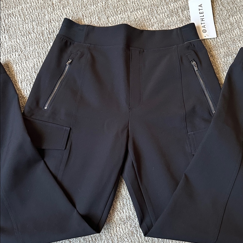 Athleta Endless Cargo Pant in Black